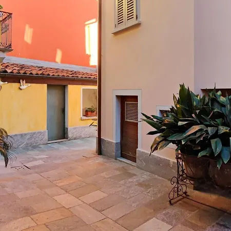 Casa Riale 5 *